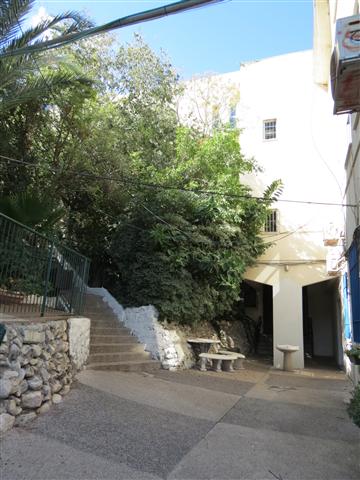 הבניין המשני