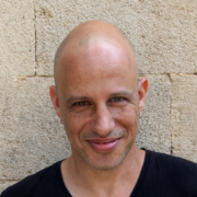 ניר לי-און