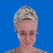 שירה שובל